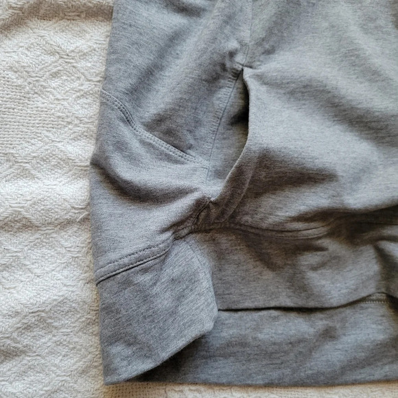 Lululemon Blissed Out Sleeveless Hoodie Heathered Medium Grey - Picture 4 of 9